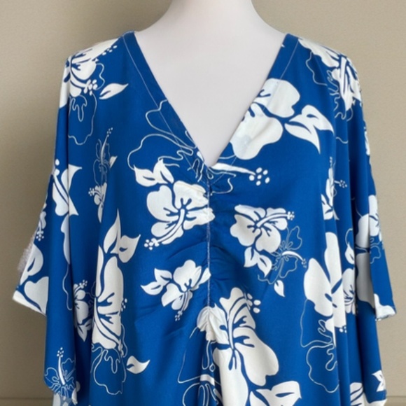 0111/ Blue Hibiscus Flower pattern Kaftan - Picture 5 of 10